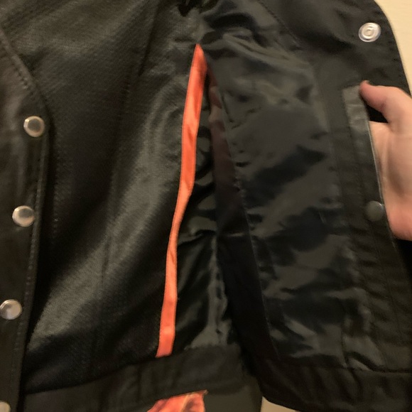 NWT Leather Motorcycle Vest - Picture 6 of 7